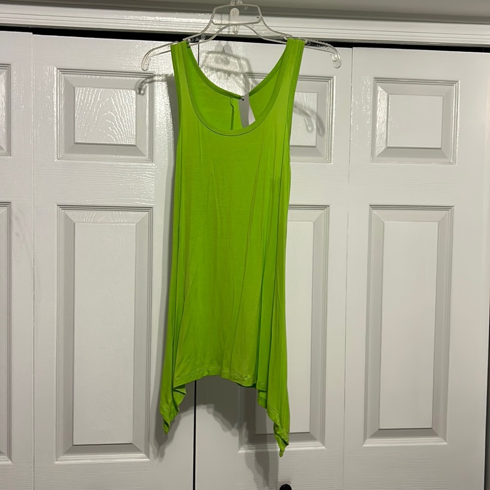 💚NWT💚 Long green tank